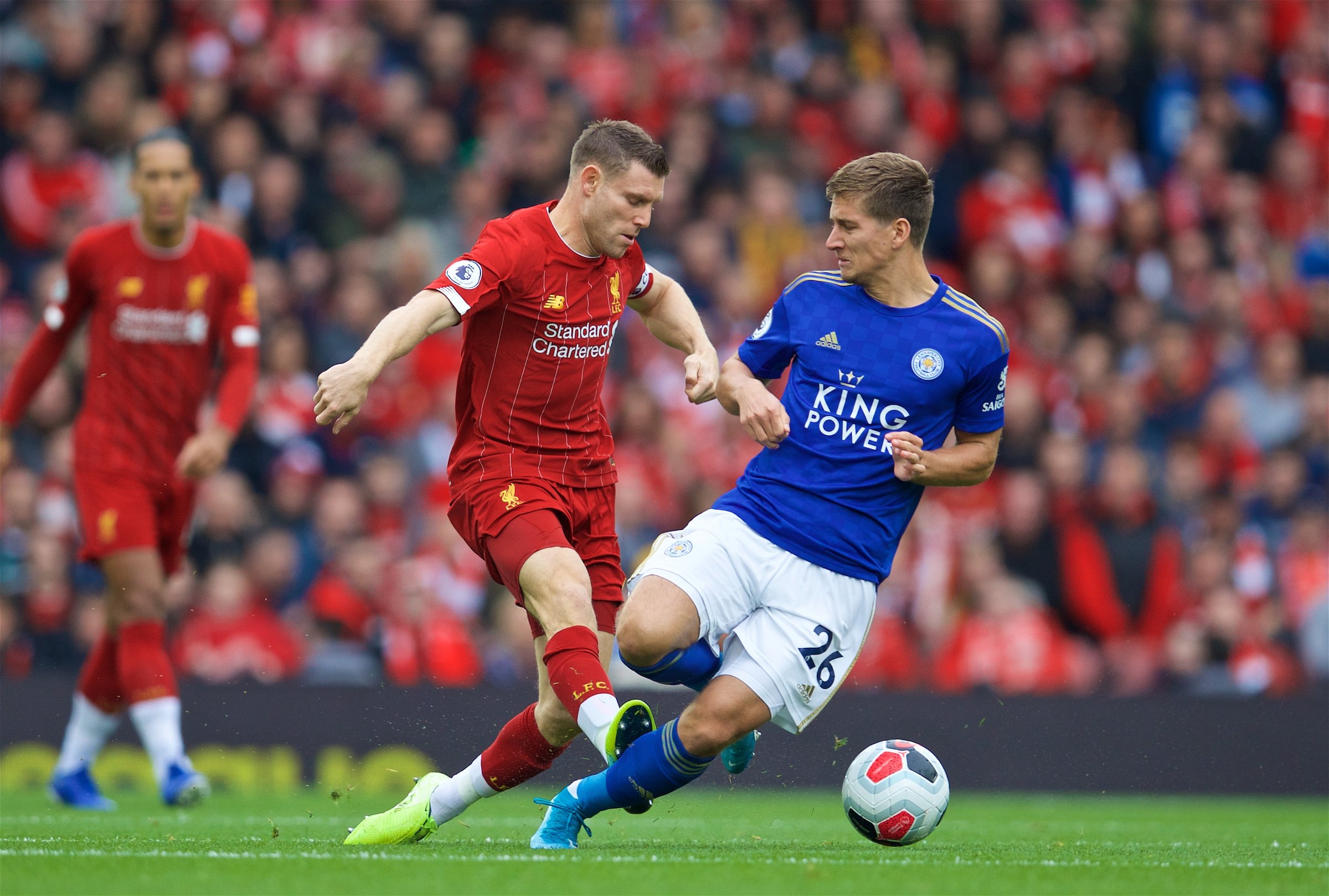 中国首个高风速海域海上光伏首批并网.